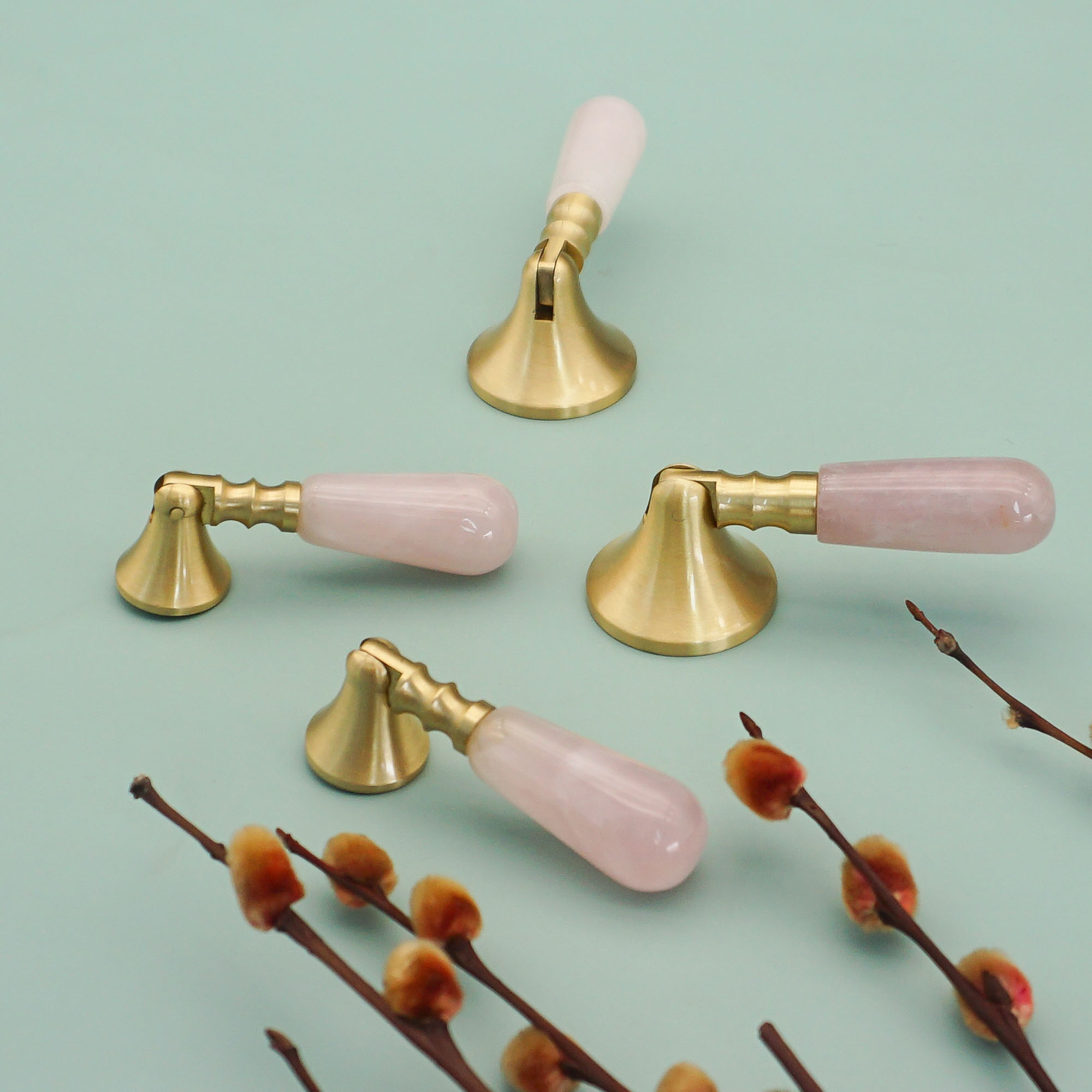 Furniture Hardware Drop Pulls - Rosa Kristall + Messing Türknöpfe und